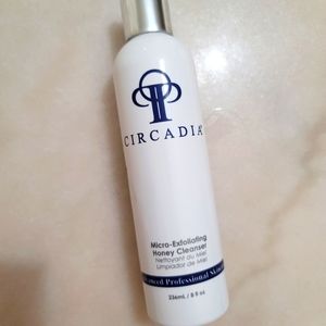 Circadia honey cleanser